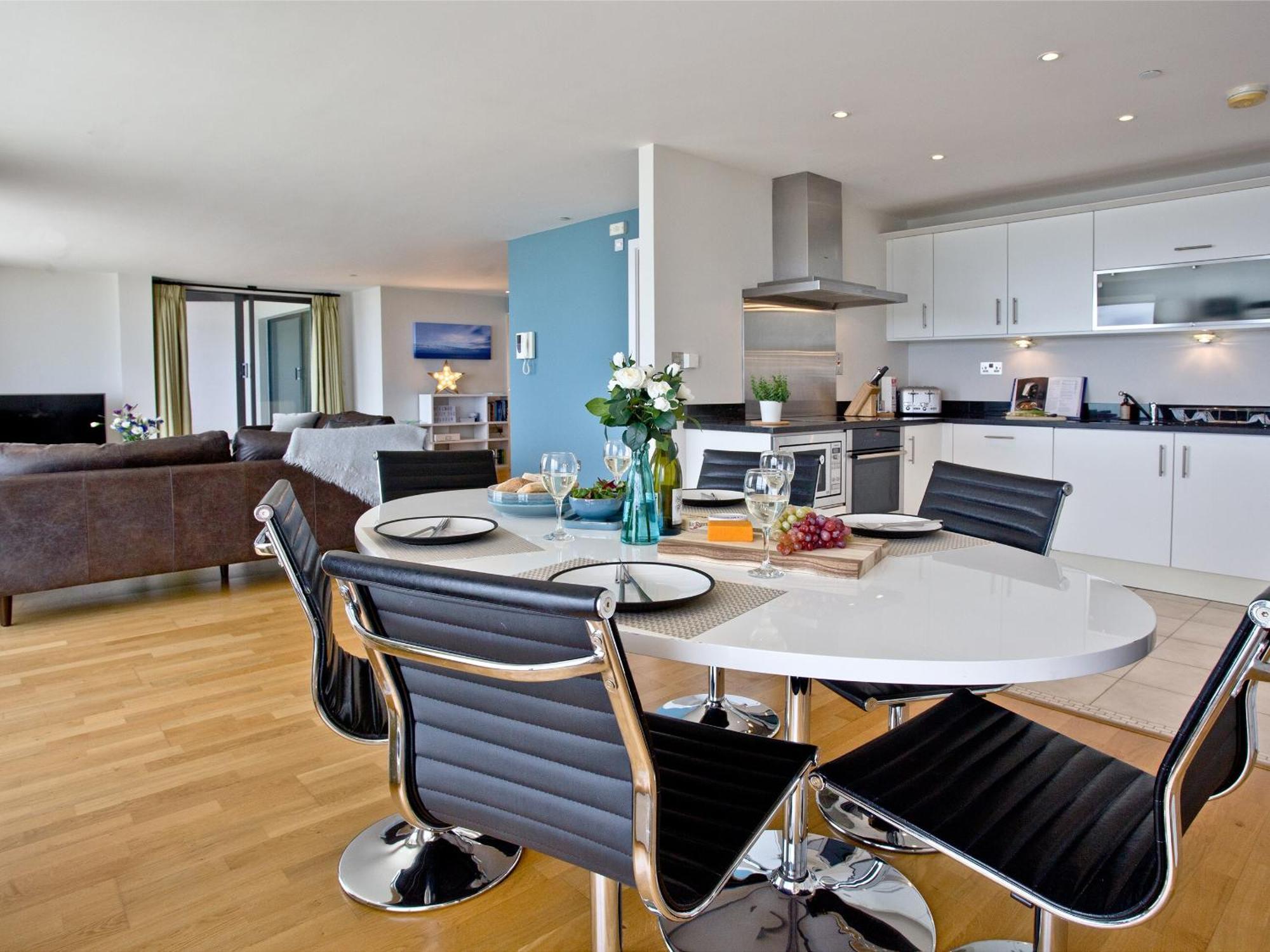 Апартаменты The Penthouse Bay View Вествард Хо Экстерьер фото